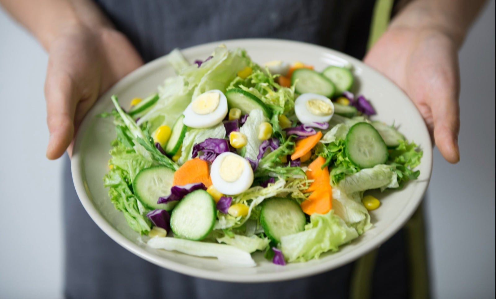 5 Anti-Aging Habits Your Routine Needs - Max Sweets